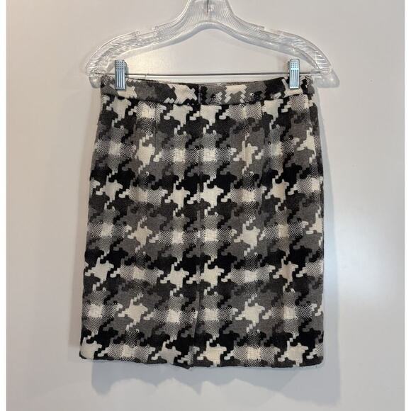 Ann Taylor LOFT Houndstooth Tweed Skirt Womens Size 4P (753) - Picture 2 of 4